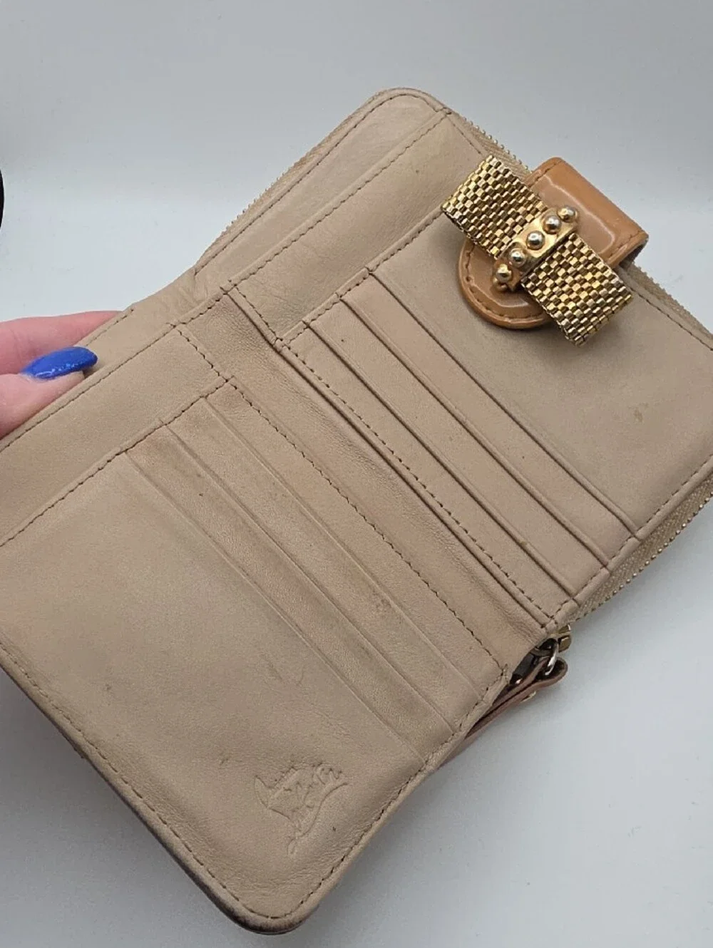 Christian Louboutin Tan Patent Bow Studded Compact Wallet (VERY GOOD)✨️